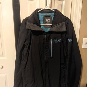 Men's medium Mountain Hardware Dry q rain jacket